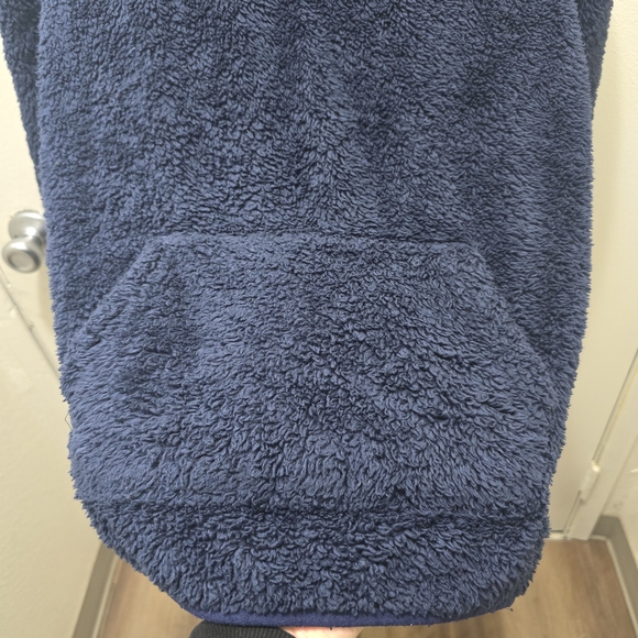 Levi's Navy Blue Sherpa Hoodie - Picture 6 of 10